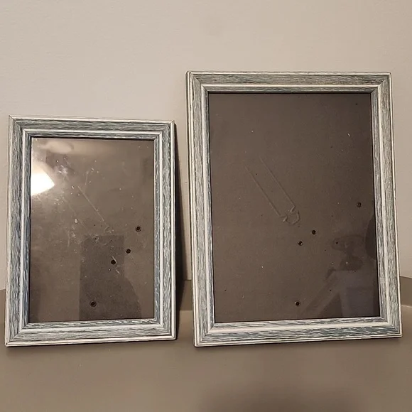Picture frames - Picture 1 of 6